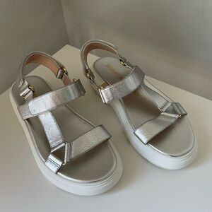 Stuart Weitzman Zoelie Metallic Leather Platform Sandal Silver Size 7